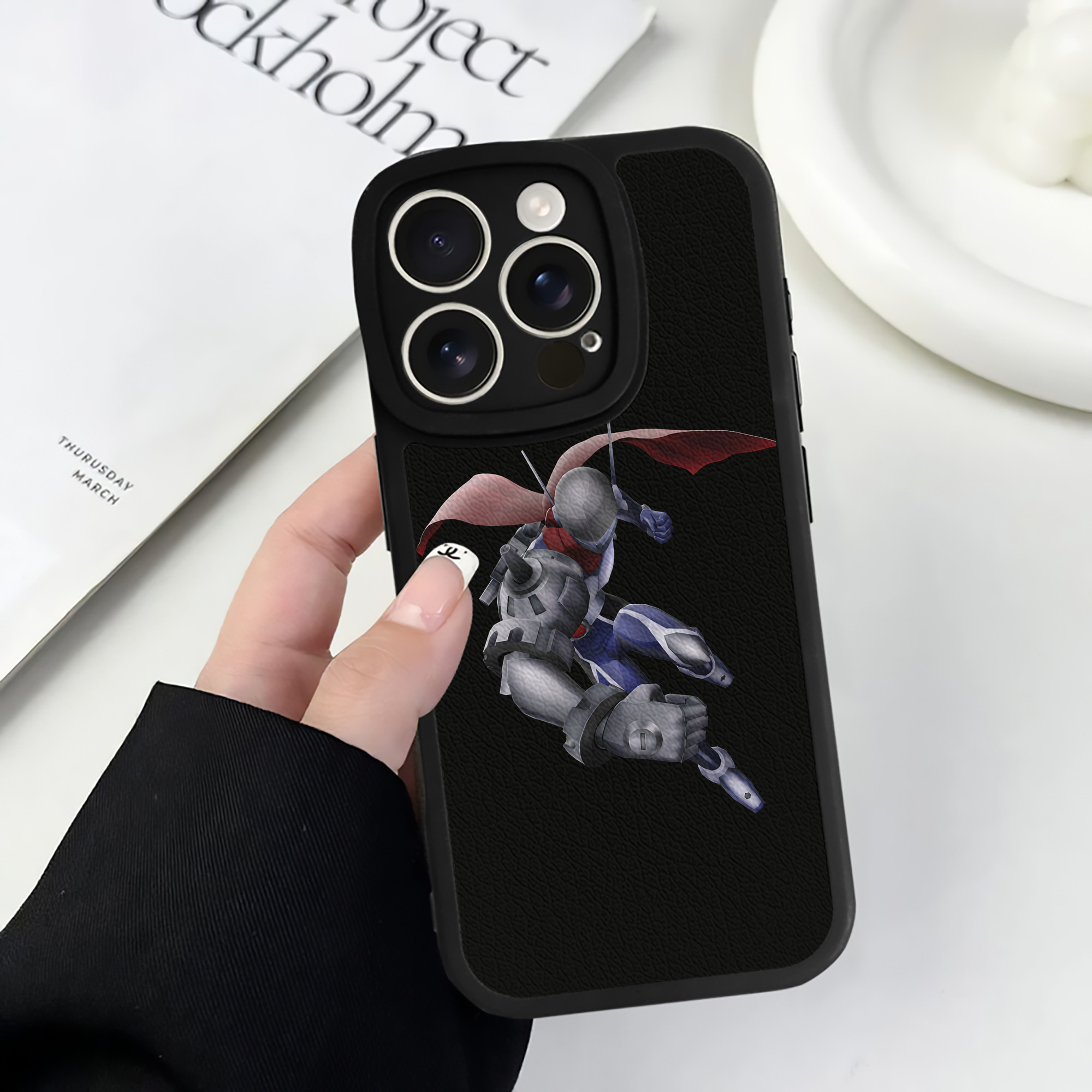 （画像用） Digimon デジタルモンスター/デジモン 【iPhone 16シリーズ対応】シリコンスマホケース（レザー調） 材質：シリコン